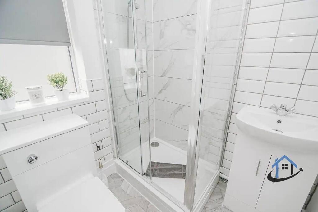 Balby Casa Nr Doncaster Racecourse King Beds Street Parking Villa Eksteriør billede